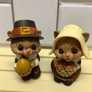 Vintage Hallmark Salt & Pepper Shakers Squirrel Animal Black Eyes Brown small 3”